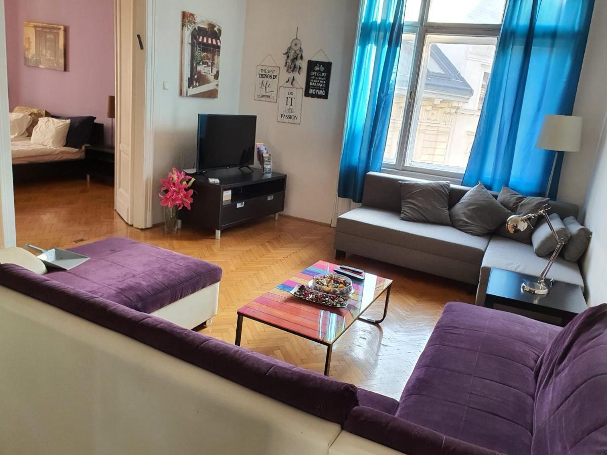 Central princess apartment Budapest Esterno foto