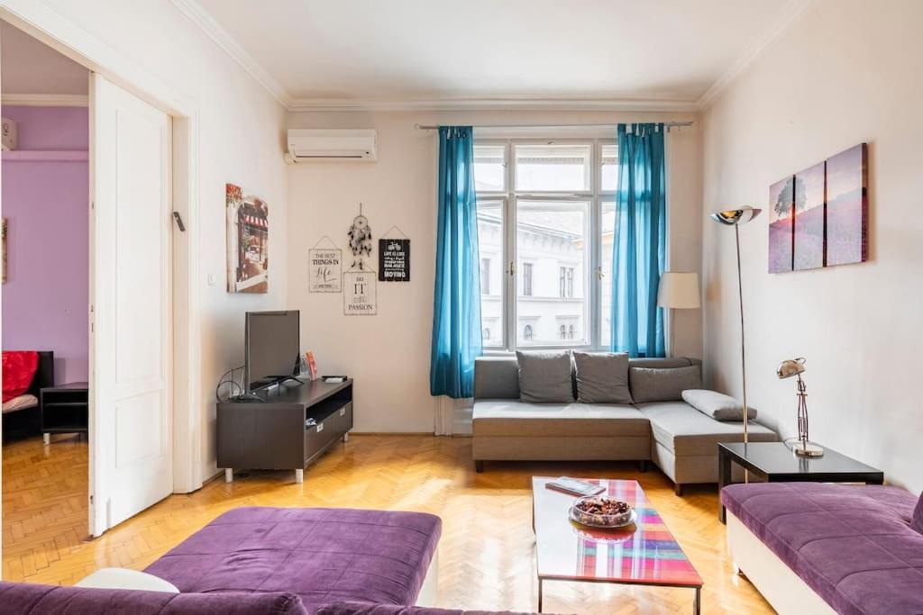 Central princess apartment Budapest Esterno foto